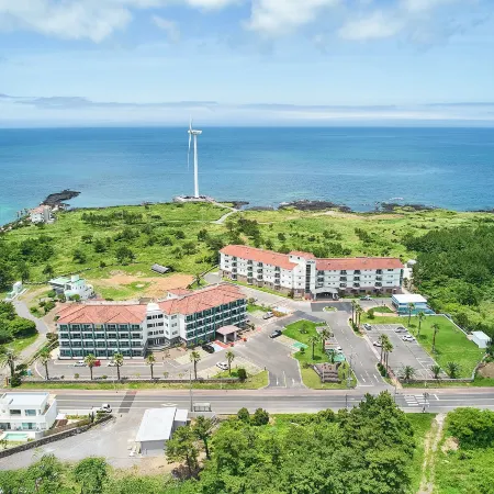 WAVE JEJU HOTEL&RESORT Отели рядом с достопримечательностью «Парк верховой езды The Ma Park»