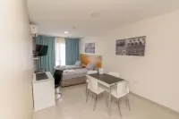 Illia 121 Apart Hotel - 3-Star