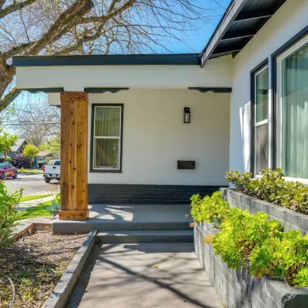 Downtown Modesto Gem! Updated Family Home