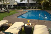 Southern Sun or Tambo International Airport - Pool