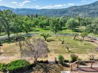 Amazing Views, Secluded property, 2025 Remodeled, Near Yosemite & Amenities