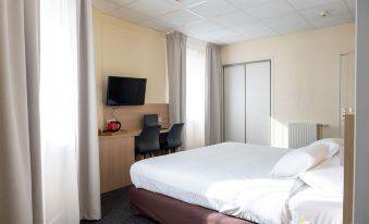 Hotel Kyriad Lamballe - Hôtel rénové - Housity