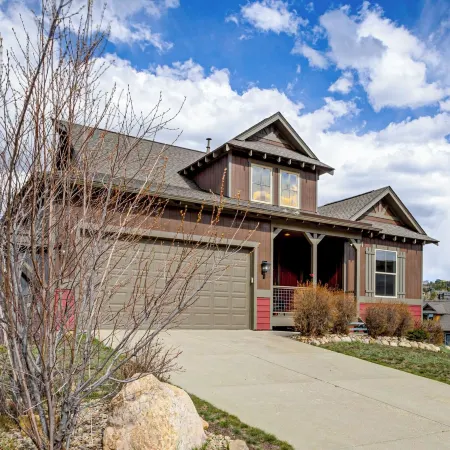 Granby Home w/ Hot Tub + Ski, Golf & Pool Access