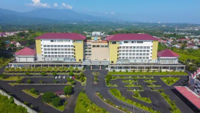 Sutan Raja Hotel & Convention Centre Manado Hotels in 