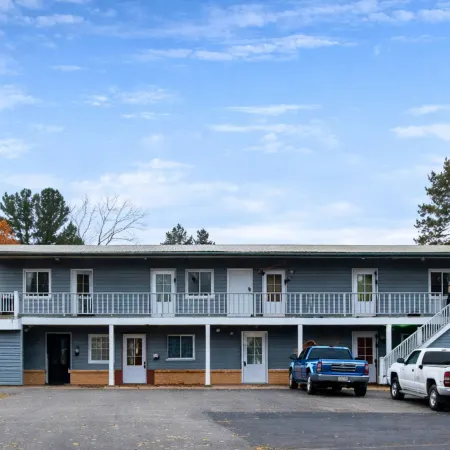 Economy Inn Cadillac MI by Hotel O