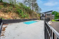 Charming New 5BR/4BA Cabin Near Dollywood. No Stee - Villas