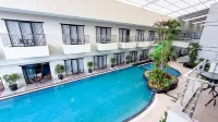 Savana Hotel & Convention Malang - Kolam Renang