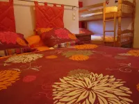 Cottage in Vaires-Sur-Marne Near Forest & Lake Hotels in Chelles