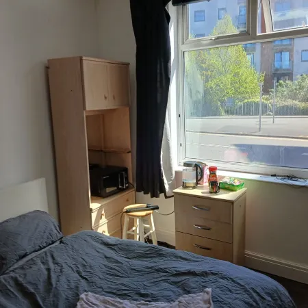 Room in Town Centre Отели рядом с достопримечательностью «Ноузли-роуд»