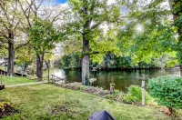 Relaxing Riverside | 10 Minutes to Shipshewana | - 3 tähden