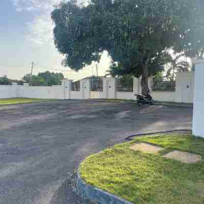 The Army at Villandro Hotel Exterior