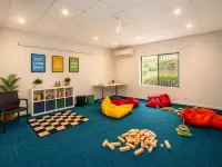 98 Steps to the Beach - Retreat with Pool Access Hotels in Broadwater