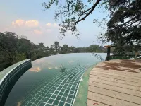 Baan Nhuer Mek Hotels in Mae Taeng