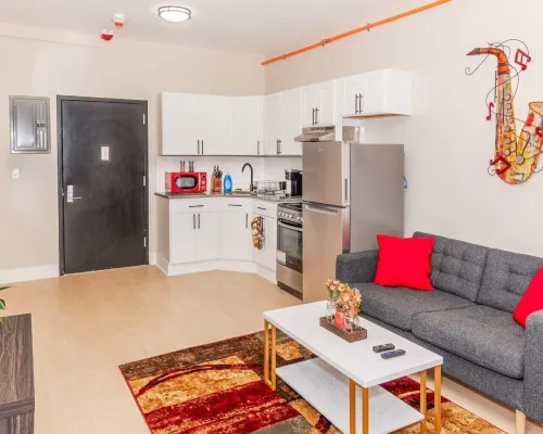 610e Very Comfortable Studio Downtown
