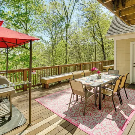 Luxe Helen Gem W/Hot Tub + Pool Access