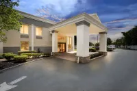 Quality Inn Edison-New Brunswick - Gym