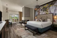 River Terrace Inn