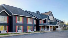 Garrison Inn & Suites