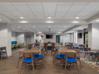 Hampton Inn Washington-Dulles Int'l Airport South Hotels in Sully