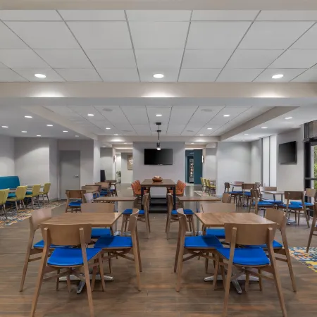 Hampton Inn Washington-Dulles Int'l Airport South