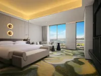 Hilton Padalarang Bandung - bar