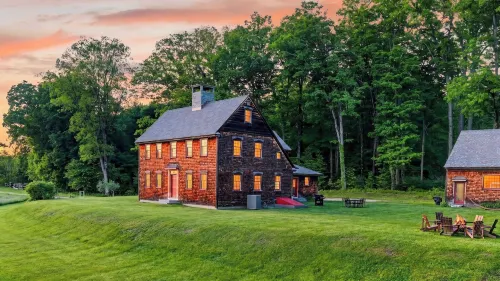 52-acre Berkshires Farmhouse Fire Pit, Outdoor Dining + Trails Copper Kettle Farm by Avantstay - Country Houses