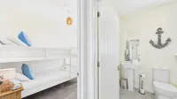 Anchors Aweigh - 2 Bedroom - New Hedges - 4-Sterne