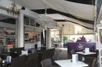 Hotel Pigalle - breakfast