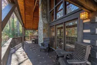 Happy Trees Cabin - et Friendly Spacious Cabin With Pool Table 15min to Boone - Feriehus