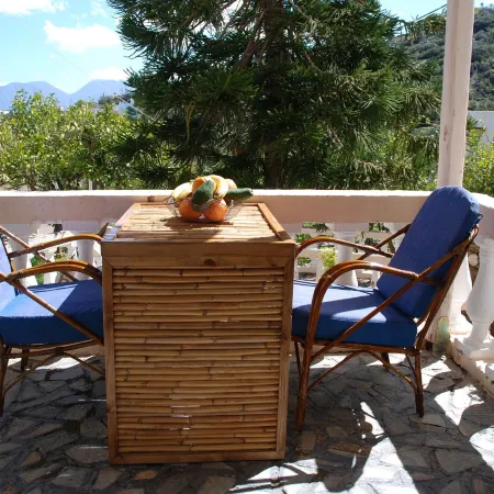 Relaxing Studio with Veranda 'n Garden