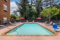 Holiday Inn Express & Suites BUFORD NE - LAKE LANIER by IHG - مسبح