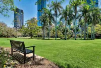 Stunning! 2Bed, 1Bath, 1Car, VIEWS ~ CBD - Jacuzzi
