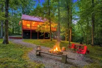 Log Cabin, Utk/Neyland, Smokies, 16Acres, FP, HotTub, GameRoom, Fishing, Pets - Alphydda