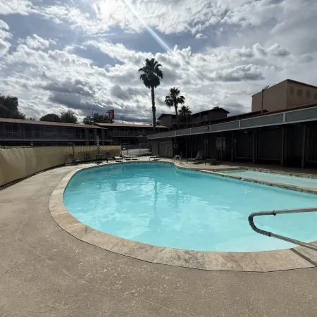Red Roof Inn Redding