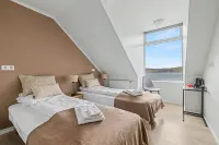 Hotel West - 3-Star