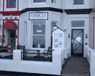 Miricia Guest House - parkir