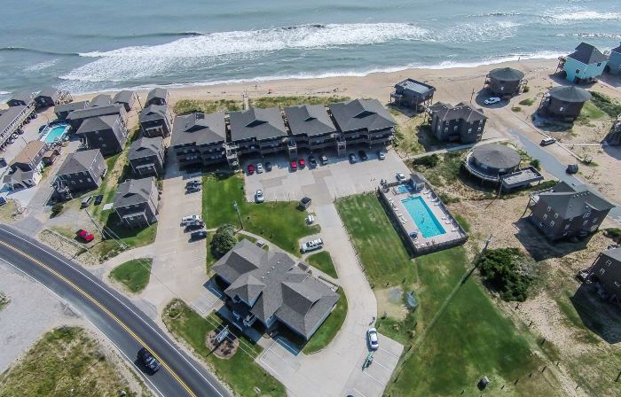 Lighthouse View Oceanfront Lodging