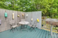 13 Mi to Acadia Artistic Retreat in Nature - 3-Star