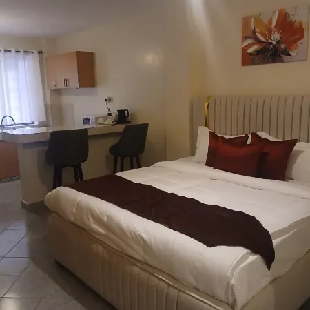 Novara Hotel Mwihoko