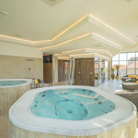 Montello Hotel