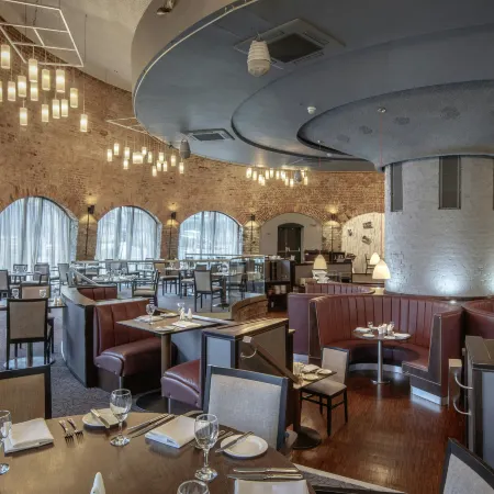 DoubleTree by Hilton Bristol City Centre