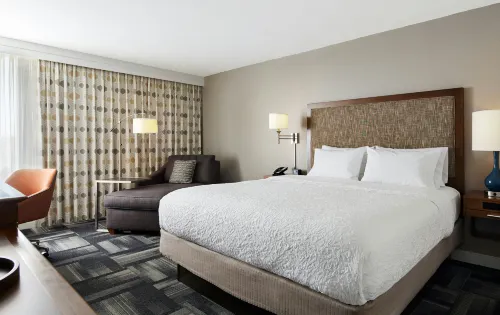 Hampton Inn Philadelphia/King of Prussia (Valley Forge) - parking