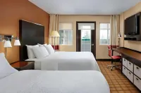 Four Points by Sheraton Hotel & Suites Calgary West - Spa