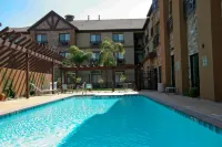 SpringHill Suites Temecula Valley Wine Country - Pool