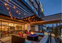 Home2 Suites by Hilton Reno - 3 estrellas
