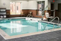 Hampton Inn & Suites Warrington Horsham - Swimmingpools