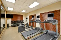 Hilton Garden Inn Ridgefield Park - parking