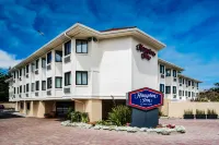 Hampton Inn Monterey - 2-Star