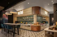 Aloft by Marriott Belfast Titanic Quarter - bar