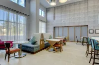 Hampton Inn & Suites Portland West - 2-Star